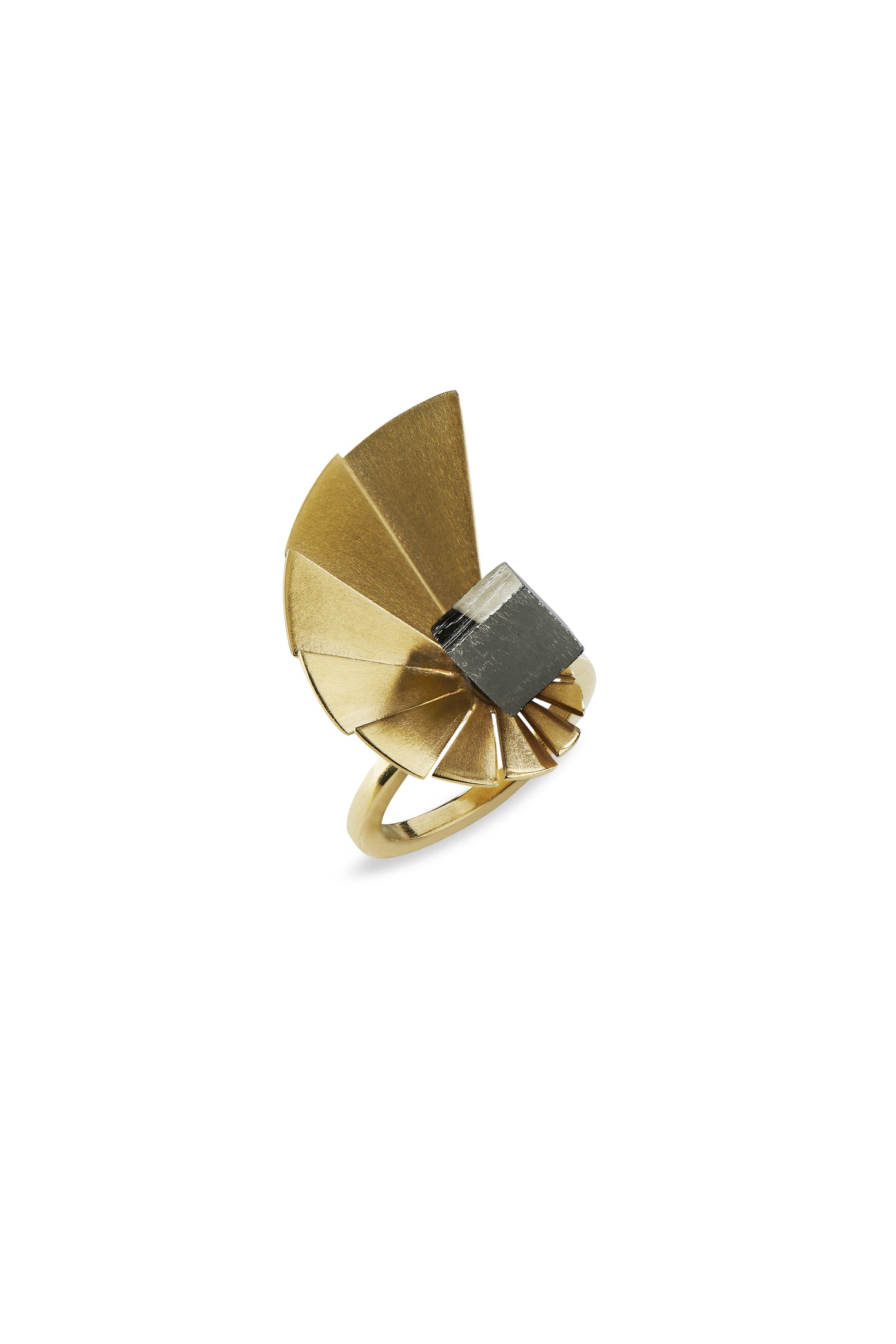 Anel Nautilus Dourado - Anéis | Vangloria Jewelry Design