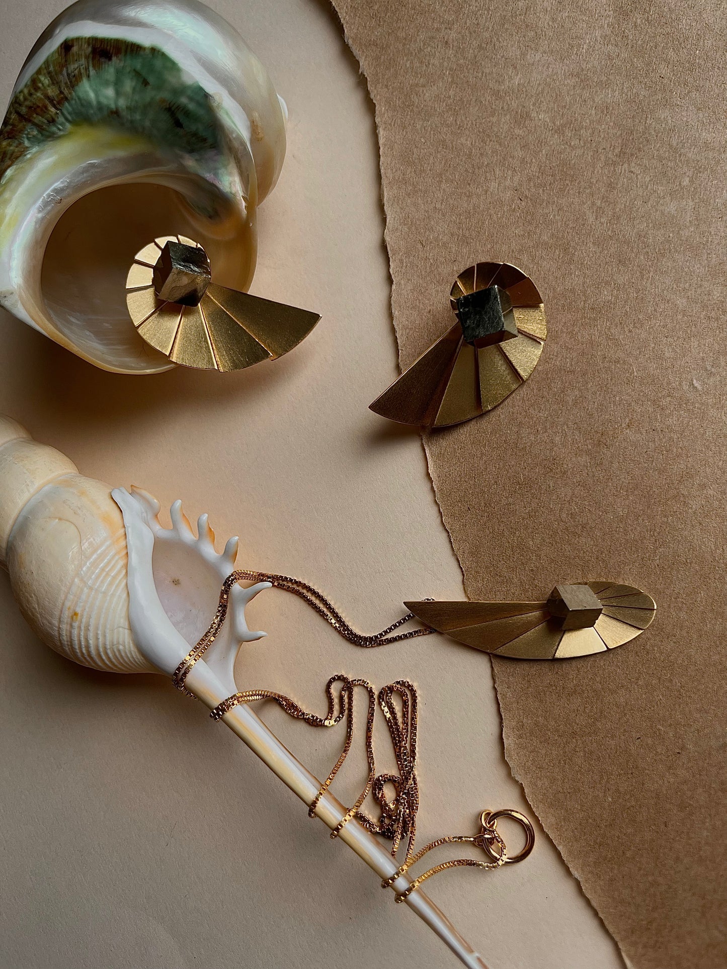 Brincos Nautilus Dourados - Brincos | Vangloria Jewelry Design