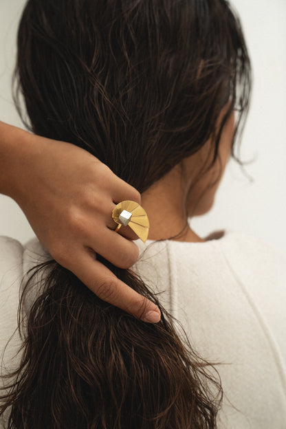 Anel Nautilus Dourado - Anéis | Vangloria Jewelry Design
